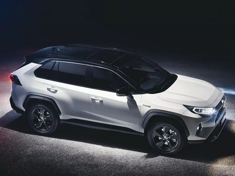تويوتا RAV 4