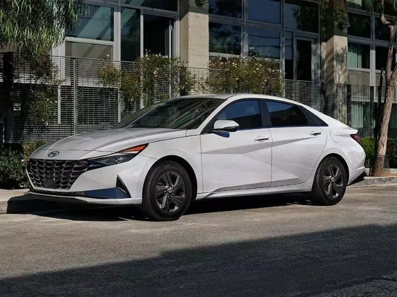 هيونداي Elantra