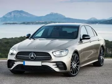 مرسيدس بنز Classe E